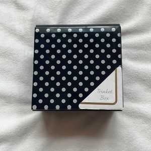 🩵-NWT-🩵 trinket box!